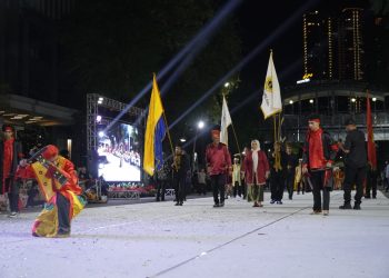 Delegasi Tidore Turut Ramaikan Karnaval Budaya Munas VII APEKSI di Surabaya