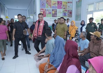 Hadiri Bakti Sosial IBI, Walikota: Bidan Memliki Peran Strategis Dalam Upaya Penurunan Angka Kematian Ibu dan Bayi