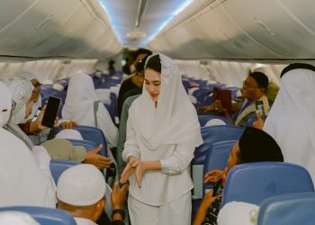 Gubernur Sherly Sambut Kedatangan Jamah Haji Kloter 13 di Tanah Moloku Kie Raha