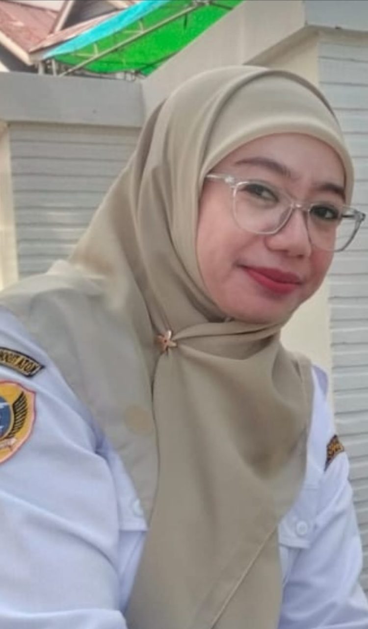 Ketua panitia, Rosita Hi. Ishak