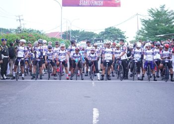 100 Peserta Mengikuti Balap Sepeda Tour de Pattimura Dalam Rangka HUT TNI ke 80