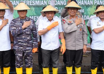 Dukung Ketahanan Pangan, Pemprov Malut Tanam Jagung Serentak Bersama Polri