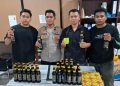 Berantas Penyakit Masyarakat, Satgas Ops Pekat Amankan Puluhan Miras di Bukit Durian
