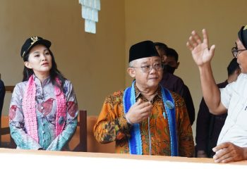 Revitalisasi SMKN 1 Ternate Dipercepat, Mendikdasmen Tinjau Kelas dan MCK
