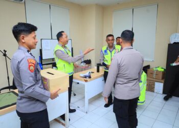 Personel Polda Malut Galang Dana untuk Korban Bencana di Halmahera Barat dan Utara