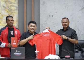 Walikota Tidore Apresiasi Pemain EPA Liga I Malut United yang Berhasil Juarai Super League