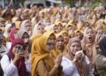 Menolak Dirumahkan, Ribuan PPPK dan Paruh Waktu Unjuk Rasa di Kantor Walikota